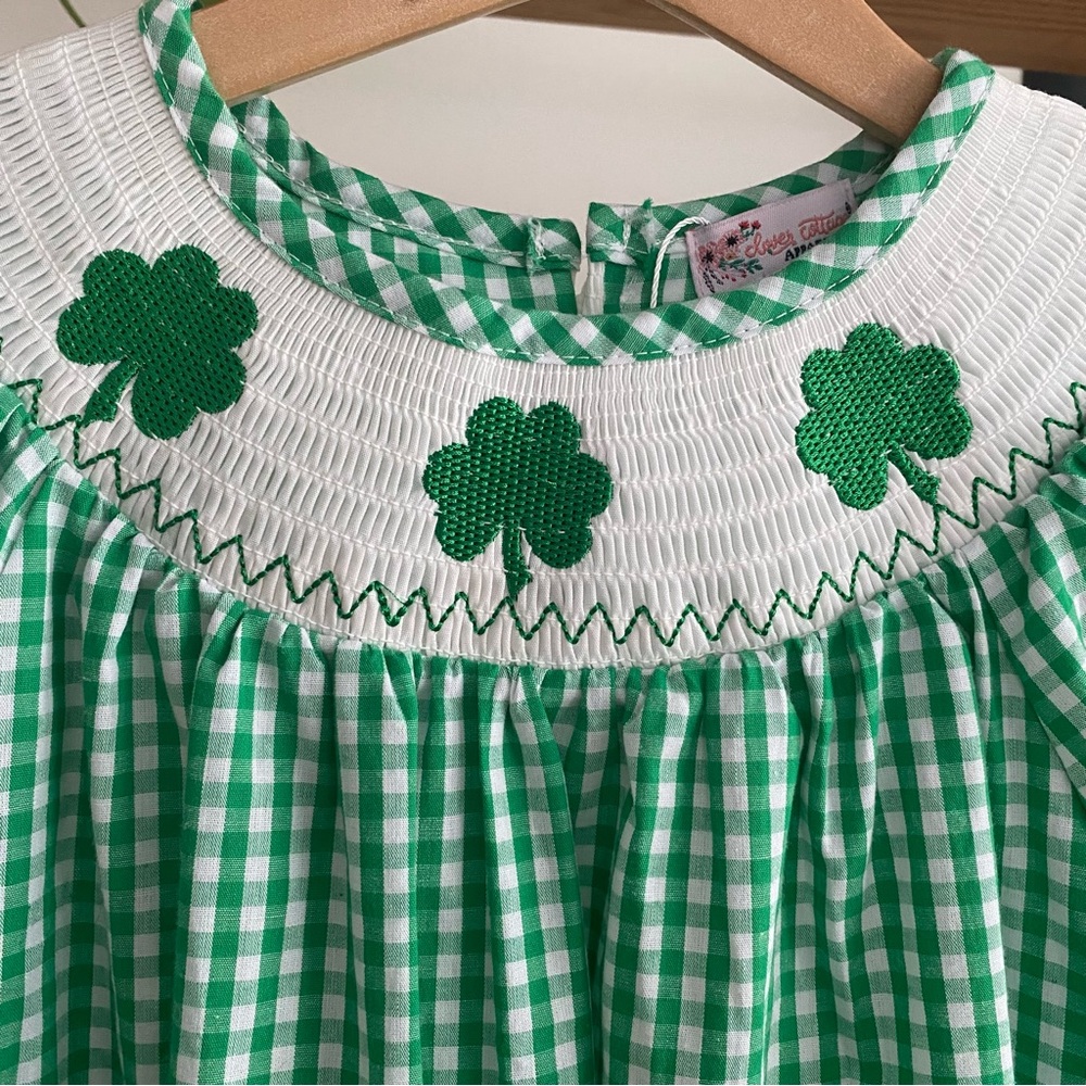 St. Patrick’s Day Shamrock Smocked Gingham Plaid Bishop Dress 4t 5t - Picture 6 of 14